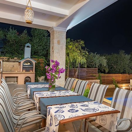 Romírion Villa Antonio מראה חיצוני תמונה