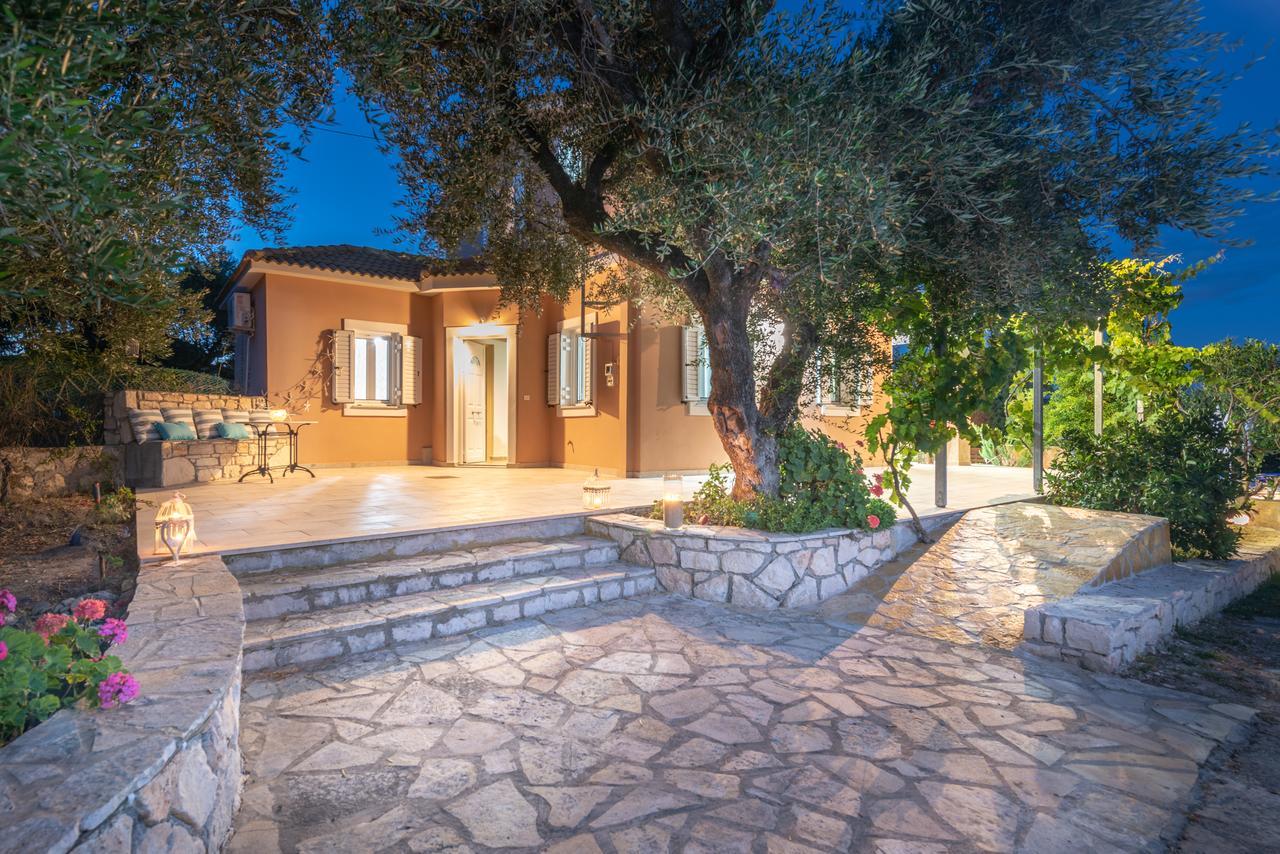 Romírion Villa Antonio מראה חיצוני תמונה